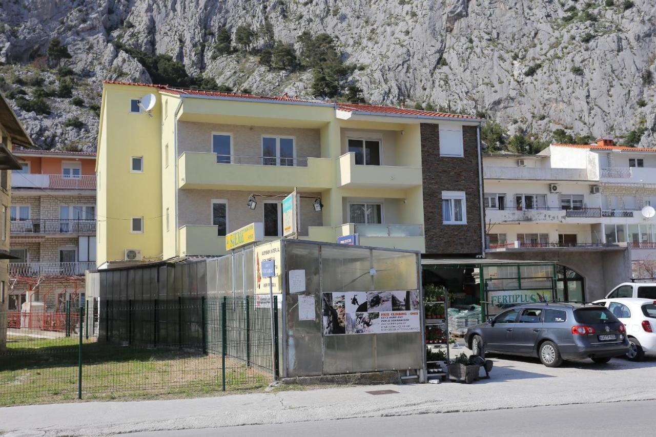 Apartments With A Parking Space Omis - 10362 Luaran gambar